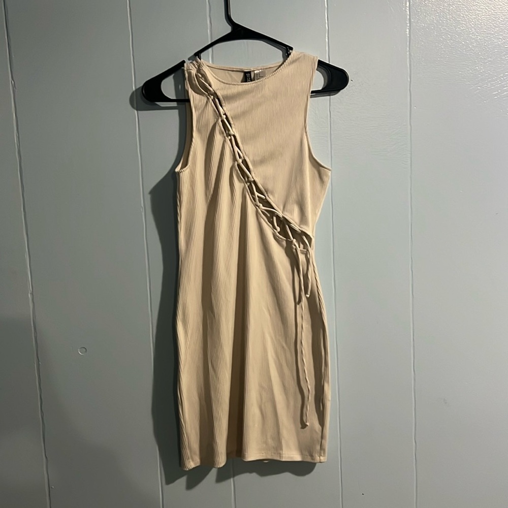 White cutout short dress